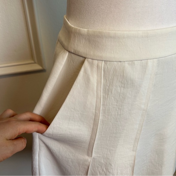 Vince white pleated skirt sz 2 - Picture 4 of 6